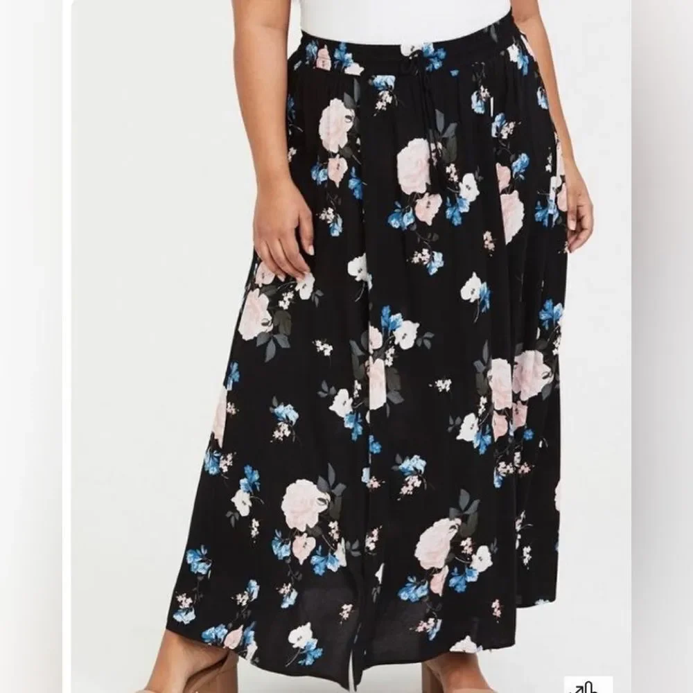 TORRID Challis black floral maxi dress size 2XL